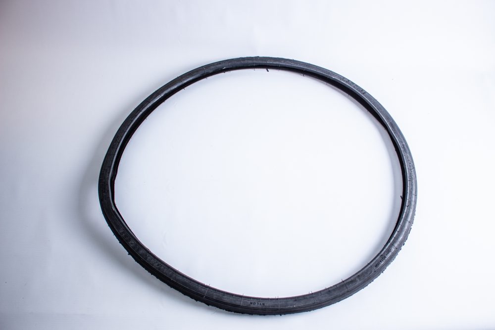 CUBIERTA RCT 28 X 1 5/8 X1 1/8 SEMITUBO (2416)