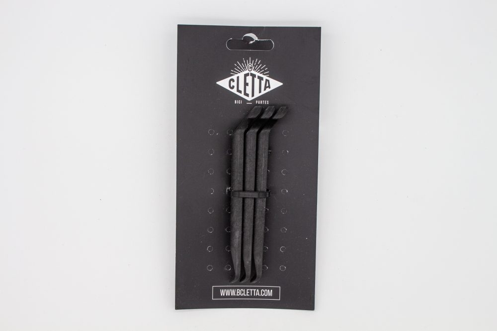 LLAVES SACACUBIERTAS JGO 3 PLASTICAS