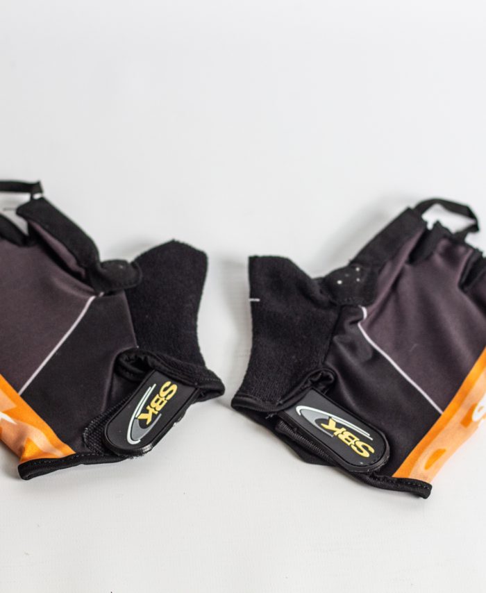 GUANTES SKB GEL DEDOS CORTOS
